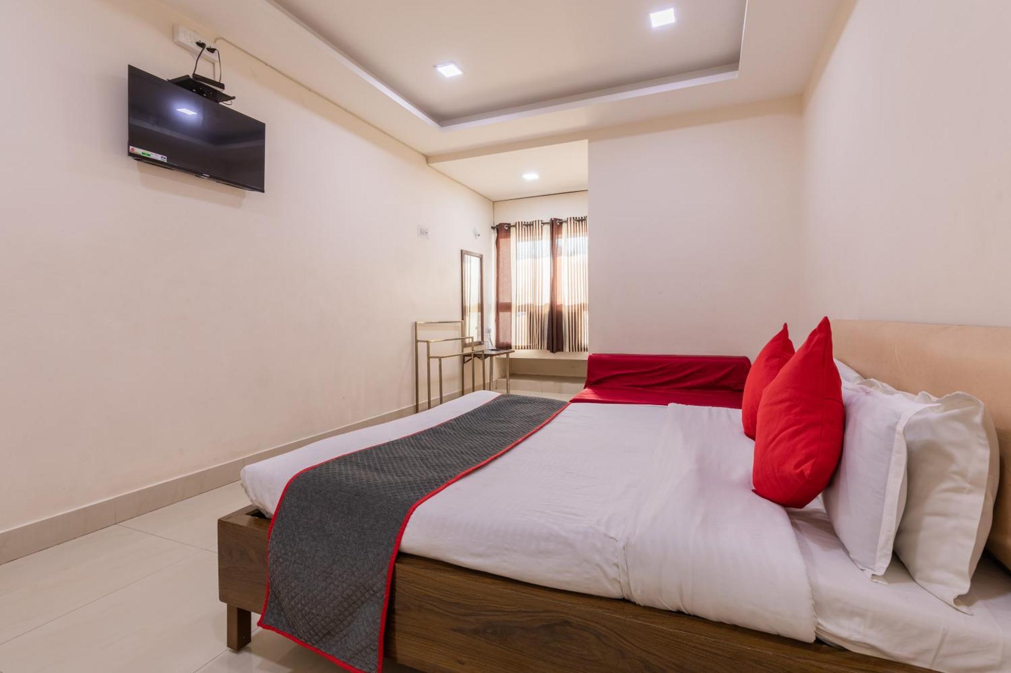 Ruchishree Garden Hotel Ujjain Eksteriør billede