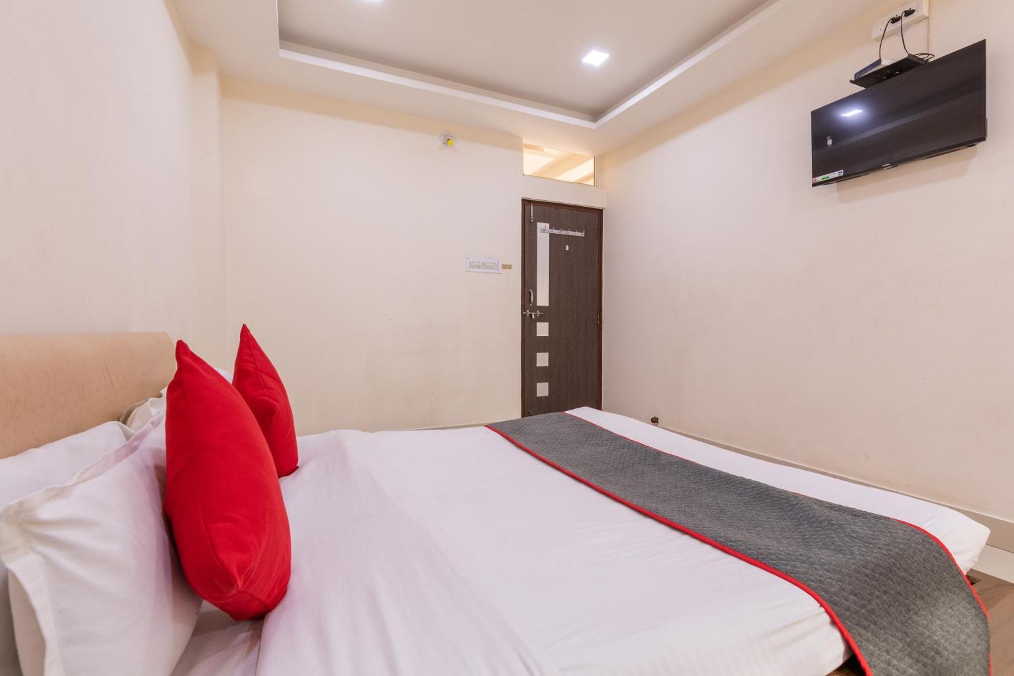 Ruchishree Garden Hotel Ujjain Eksteriør billede